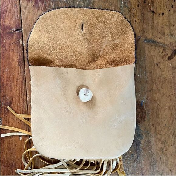 Vintage Native American Leather Crossbody Purse - Picture 9 of 14